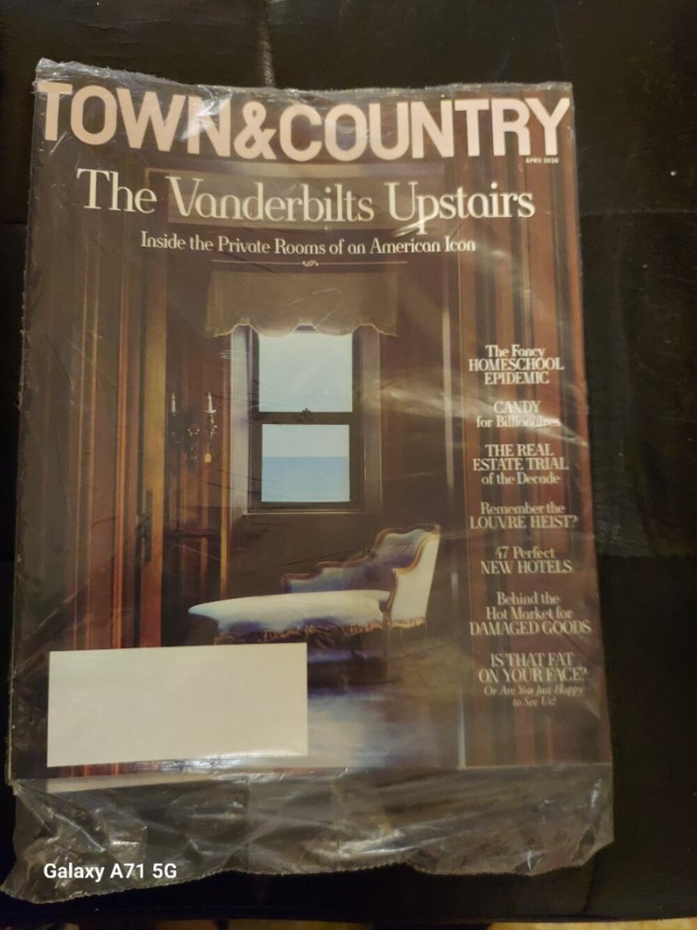 Town & Country Magazine and Elle Bundle